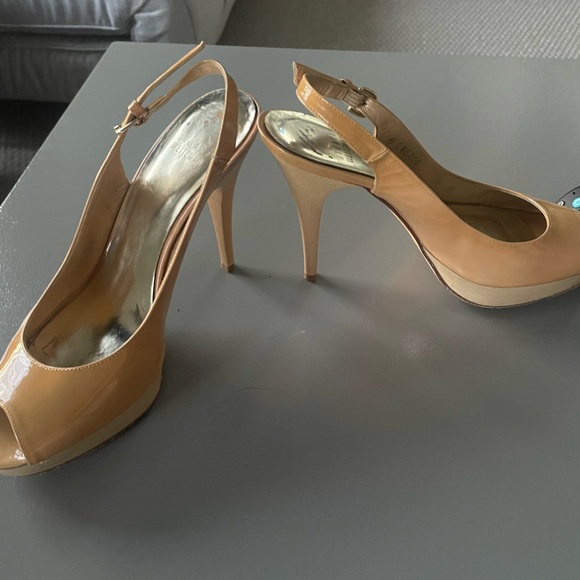 Stewart Weitzman Pumps - Picture 4 of 12